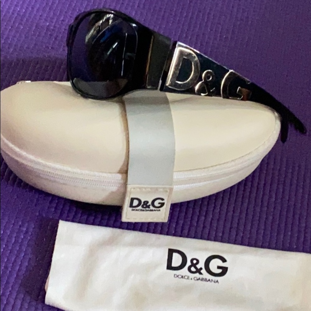 D&G Dolce Gabbana black logo sunglasses - Picture 3 of 10
